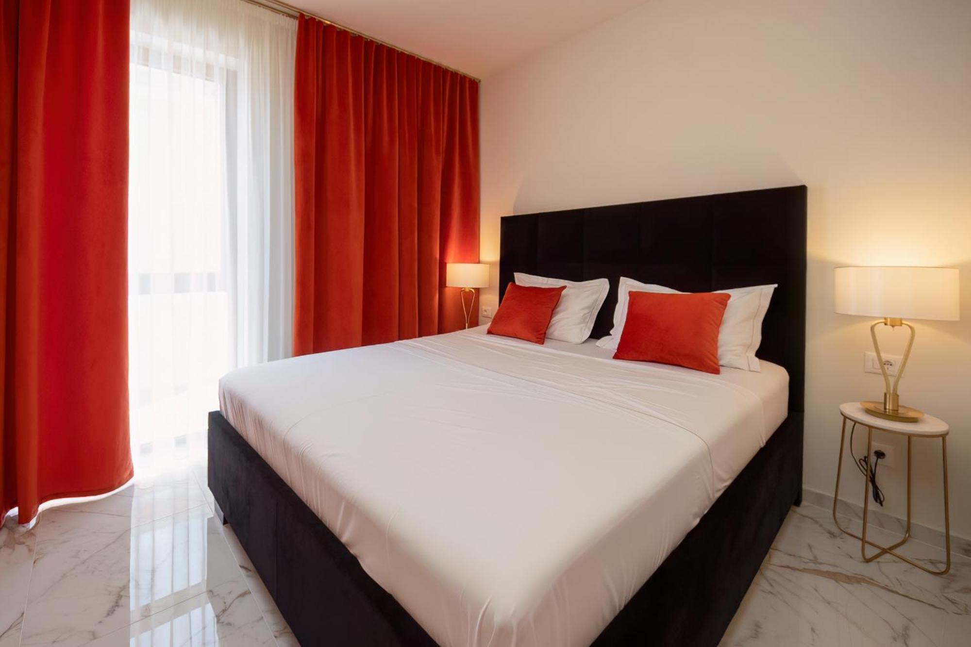 Mediterana Art Deco Resort (Adults Only) Σίμπενικ Εξωτερικό φωτογραφία