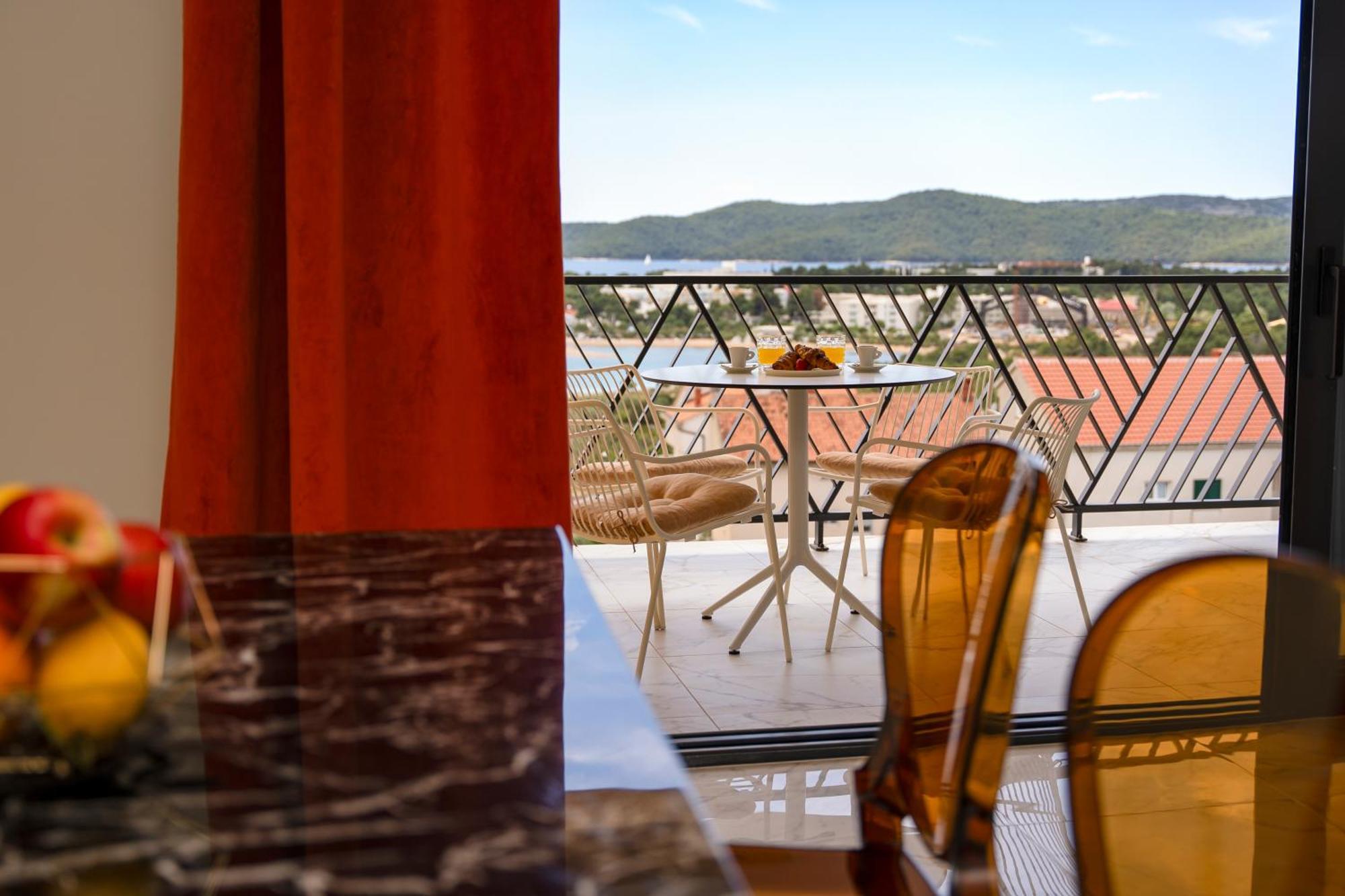 Mediterana Art Deco Resort (Adults Only) Σίμπενικ Εξωτερικό φωτογραφία