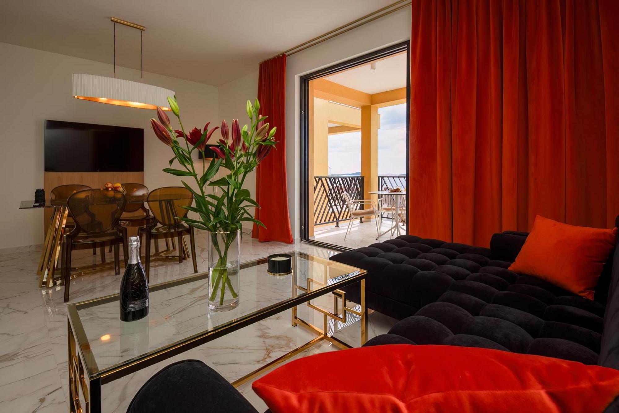 Mediterana Art Deco Resort (Adults Only) Σίμπενικ Εξωτερικό φωτογραφία